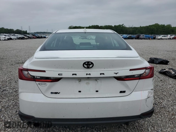 2025 Toyota Camry LE z VIN 4T1DAACK6SU025512, wystawiony jako Copart lot #54516175 z przebiegiem 11 046 mil mil oraz Czysty tytuł • Clean title. Historia ofert i sprzedaży dostępna na DreamBid. Obrazek 6.