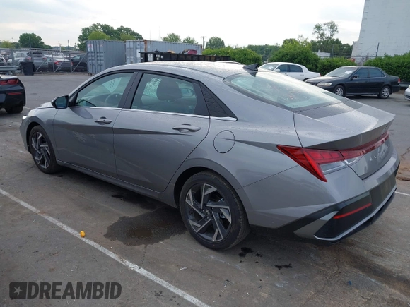 2025 Hyundai Elantra SEL Convenience with VIN KMHLS4DG5SU968429, listed as a IAAI auction lot 42225493 with 3,989 mi miles and . Bid and sale history available at DreamBid. Image 14.