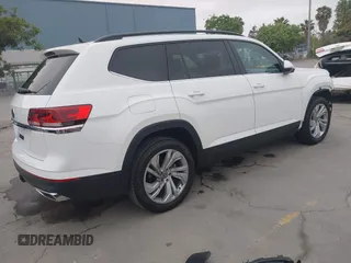 2022 Volkswagen Atlas SE with VIN 1V2WR2CA2NC517904, listed as a IAAI auction lot 42110920 with 34,799 mi miles and . Bid and sale history available at DreamBid. Image 4.