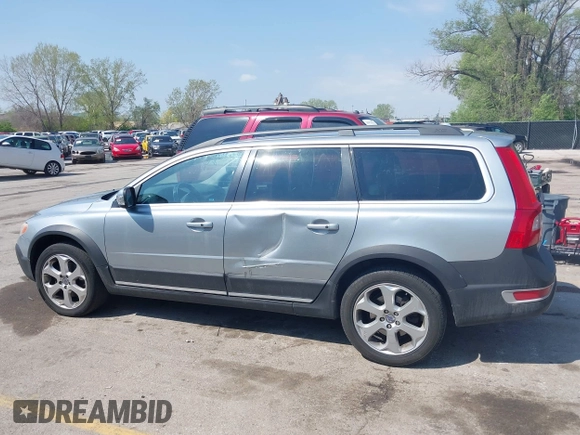 2010 Volvo XC70 3.0T with VIN YV4992BZ6A1084760, listed as a IAAI auction lot 42071652 with 175,730 mi miles and . Bid and sale history available at DreamBid. Image 14.