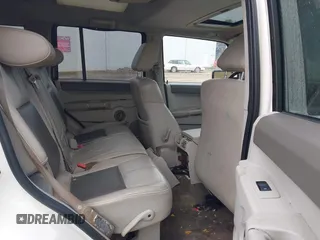 2006 Jeep Commander Limited с VIN 1J8HH58NX6C179429, выставлен на аукционе IAAI как лот 42410804 с пробегом 251 985 миль миль и . История ставок и продаж доступна на DreamBid. Изображение 8.