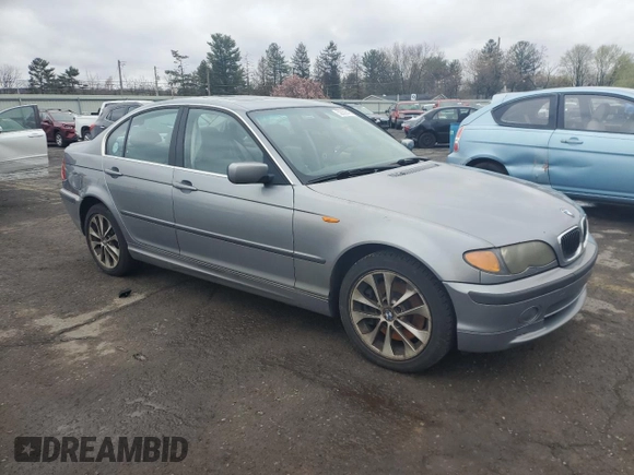 2005 BMW 3 Series 330xi with VIN WBAEW534X5PG11958, listed as a Copart auction lot 52908645 with 313,387 mi miles and Salvage Title. Bid and sale history available at DreamBid. Image 4.