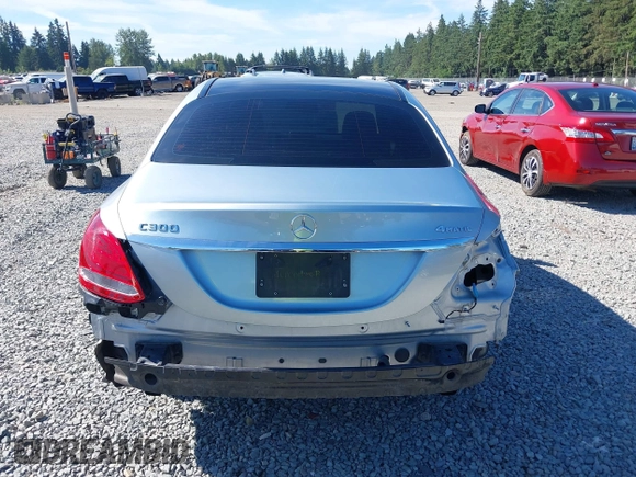 2017 Mercedes-Benz C 300 с VIN 55SWF4KB8HU194612, выставлен на аукционе IAAI как лот 42619181 с пробегом 116 078 миль миль и . История ставок и продаж доступна на DreamBid. Изображение 6.