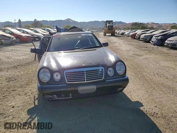 1998 Mercedes-Benz E 320 with VIN WDBJF65F8WA591263, listed as a Copart auction lot 77790804 with 204,821 mi miles and Non Repairable. Bid and sale history available at DreamBid. Image 10.