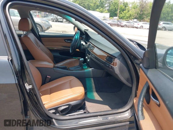 2011 BMW 3 Series 328i xDrive with VIN WBAPK5C56BA660390, listed as a IAAI auction lot 42491271 with 117,905 mi miles and . Bid and sale history available at DreamBid. Image 5.