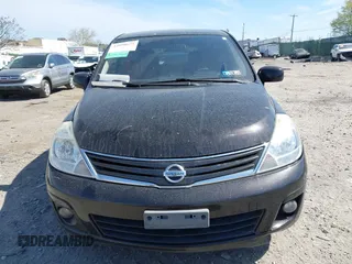 2011 Nissan Versa 1.8 S with VIN 3N1BC1CP8BL420418, listed as a IAAI auction lot 42098675 with 220,110 mi miles. Bid and sale history available at carsss.com. Image 11.