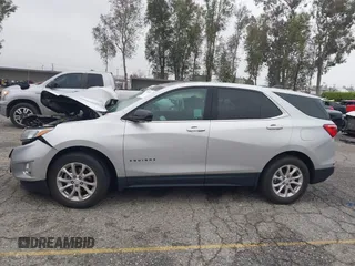 2019 Chevrolet Equinox LT with VIN 3GNAXKEV1KS641340, listed as a IAAI auction lot 41890412 with 72,445 mi miles and . Bid and sale history available at carsss.com. Image 14.