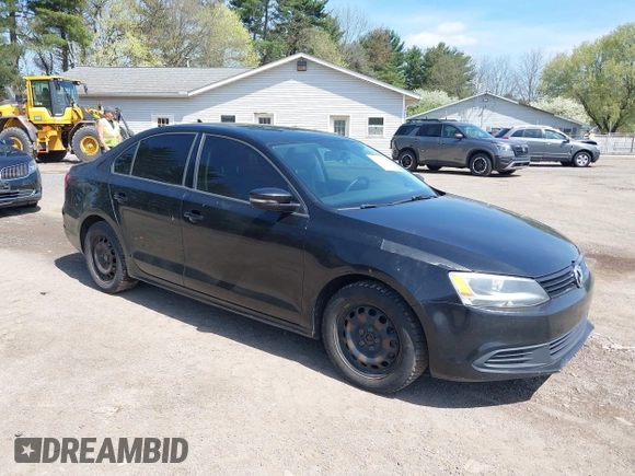 2014 Volkswagen Jetta Sedan SE w/Connectivity/Sunroof PZEV with VIN 3VWD17AJ0EM396110, listed as a IAAI auction lot 42089131 with 170,593 mi miles. Bid and sale history available at carsss.com. Image 1.