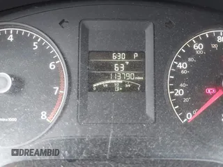 2011 Volkswagen Jetta SE z VIN 3VWDZ7AJ5BM340832, wystawiony jako IAAI lot #42043070 z przebiegiem 113 790 mil mil oraz . Historia ofert i sprzedaży dostępna na DreamBid. Obrazek 15.