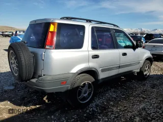1997 Honda CR-V with VIN JHLRD184XVC005210, listed as a Copart auction lot 46392155 with 296,613 mi miles and Salvage Title. Bid and sale history available at carsss.com. Image 3.