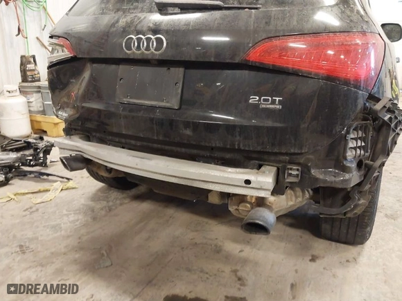 2014 Audi Q5 Premium Plus with VIN WA1LFAFP3EA118383, listed as a IAAI auction lot 41407232 with 1 mi miles. Bid and sale history available at carsss.com. Image 6.