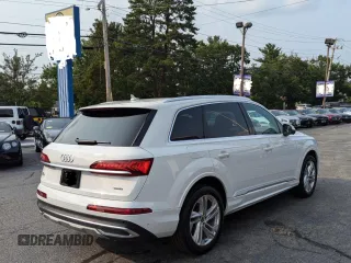 2021 Audi Q7 Premium Plus with VIN WA1LJAF7XMD041149, listed as a Copart auction lot 44650505 with 35,226 mi miles and Clean title. Bid and sale history available at DreamBid. Image 3.