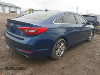 2017 Hyundai Sonata SE with VIN 5NPE24AF9HH551603, listed as a IAAI auction lot 40861742 with 122,356 mi miles. Bid and sale history available at carsss.com. Image 4.