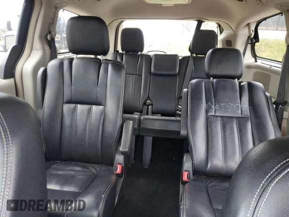 2016 Chrysler Town & Country Touring-L with VIN 2C4RC1CG6GR174832, listed as a Copart auction lot 80298694 with 260,910 mi miles and Clean Title. Bid and sale history available at carsss.com. Image 10.