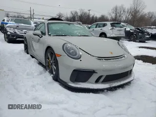 2018 Porsche 911 GT3 with VIN WP0AC2A92JS176459, listed as a Copart auction lot 82401584 with Not Provided miles and Salvage Title. Bid and sale history available at DreamBid. Image 4.