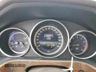 2014 Mercedes-Benz E 350 Luxury with VIN WDDHF8JB1EA814827, listed as a Copart auction lot 54830405 with 120,332 mi miles and Clean Title. Bid and sale history available at DreamBid. Image 9.