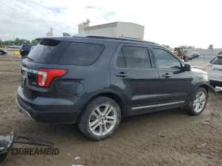 2017 Ford Explorer XLT z VIN 1FM5K8D89HGA99222, wystawiony jako Copart lot #58090105 z przebiegiem 166 221 mil mil oraz Szkoda całkowita • Salvage title. Historia ofert i sprzedaży dostępna na DreamBid. Obrazek 3.