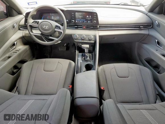 2024 Hyundai Elantra SE with VIN KMHLL4DG6RU851739, listed as a Copart auction lot 58373805 with 7,641 mi miles and Clean title. Bid and sale history available at DreamBid. Image 8.