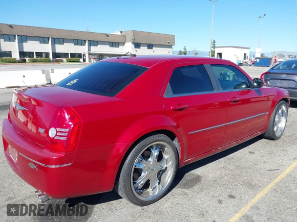 2008 Chrysler 300 Touring with VIN 2C3LA53G08H225028, listed as a IAAI auction lot 41797476 with 94,404 mi miles and . Bid and sale history available at carsss.com. Image 4.