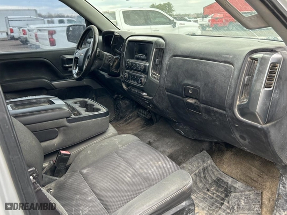 2015 Chevrolet Silverado 1500 LT with VIN 1GCUKREC1FF203682, listed as a Copart auction lot 47497915 with 133,951 mi miles and Clean Title. Bid and sale history available at carsss.com. Image 5.