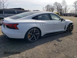 2024 Audi RS e-tron GT z VIN WAUBHBFW7R7901666, wystawiony jako Copart lot #49103775 z przebiegiem 7651 mil mil oraz Szkody całkowita. Historia ofert i sprzedaży dostępna na DreamBid. Obrazek 3.