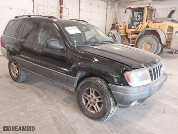 2002 Jeep Grand Cherokee Laredo with VIN 1J4GW48SX2C118434, listed as a IAAI auction lot 42036464 with 187,263 mi miles. Bid and sale history available at carsss.com. Image 1.