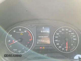 2016 Audi A3 Premium z VIN WAUA7GFF4G1058800, wystawiony jako Copart lot #52473325 z przebiegiem 120 679 mil mil oraz Szkody całkowita. Historia ofert i sprzedaży dostępna na DreamBid. Obrazek 9.
