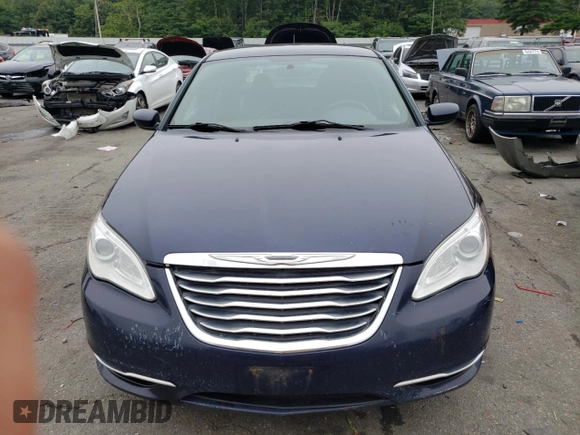 2014 Chrysler 200 LX with VIN 1C3CCBAB7EN211405, listed as a Copart auction lot 64293404 with 218,355 mi miles and Clean Title. Bid and sale history available at DreamBid. Image 5.