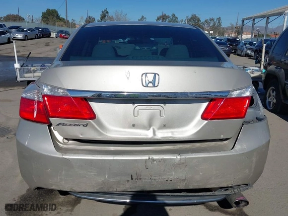 2013 Honda Accord Sdn LX with VIN 1HGCR2F31DA082208, listed as a IAAI auction lot 41372005 with 120,684 mi miles. Bid and sale history available at carsss.com. Image 17.