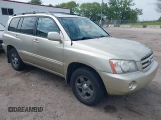 2003 Toyota Highlander z VIN JTEGD21A130055398, wystawiony jako IAAI lot #42442679 z przebiegiem 179 626 mil mil oraz . Historia ofert i sprzedaży dostępna na DreamBid. Obrazek 1.