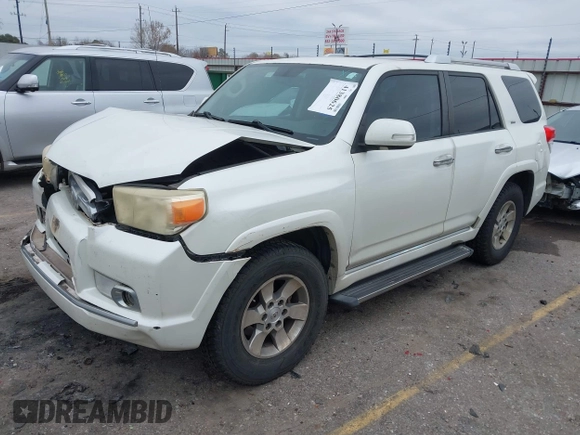 2010 Toyota 4Runner SR5 z VIN JTEZU5JR3A5012665, wystawiony jako IAAI lot #41380625 z przebiegiem 603 729 mil mil oraz . Historia ofert i sprzedaży dostępna na DreamBid. Obrazek 17.