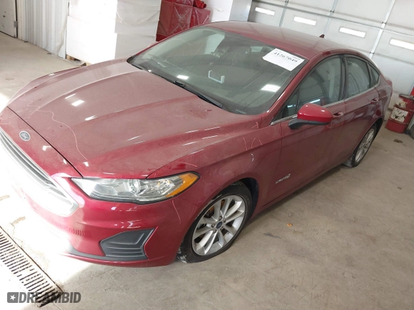 2019 Ford Fusion Hybrid SE with VIN 3FA6P0LUXKR205712, listed as a IAAI auction lot 41267049 with 124,687 mi miles. Bid and sale history available at carsss.com. Image 2.
