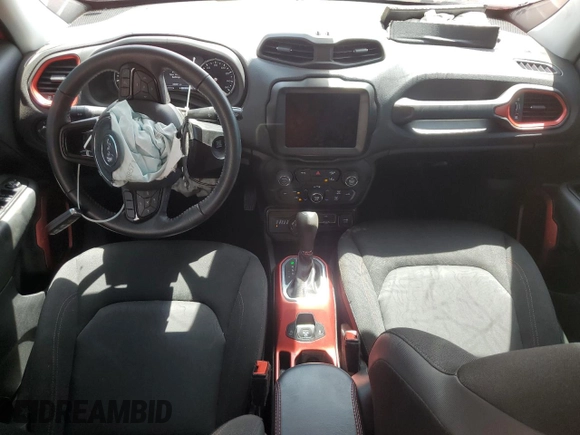 2022 Jeep Renegade Trailhawk z VIN ZACNJDC11NPN99956, wystawiony jako Copart lot #53164425 z przebiegiem 20 001 mil mil oraz Szkoda całkowita • Salvage title. Historia ofert i sprzedaży dostępna na DreamBid. Obrazek 8.