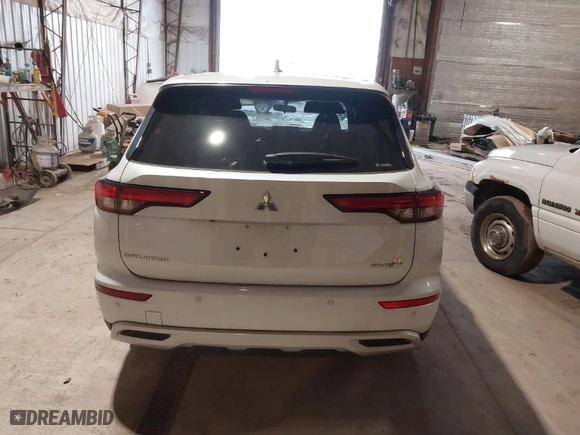2023 Mitsubishi Outlander PHEV SE with VIN JA4T5UA99PZ019729, listed as a IAAI auction lot 41441515 with 7489 miles. Bid and sale history available at carsss.com. Image 17.