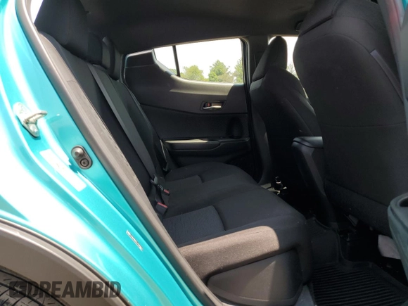 2018 Toyota C-HR XLE z VIN JTNKHMBX2J1005811, wystawiony jako Copart lot #59162315 z przebiegiem 35 191 mil mil oraz Szkoda całkowita • Salvage title. Historia ofert i sprzedaży dostępna na DreamBid. Obrazek 10.