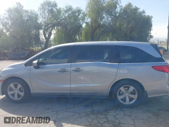 2020 Honda Odyssey EX-L with VIN 5FNRL6H7XLB017154, listed as a IAAI auction lot 41698872 with 54,626 mi miles. Bid and sale history available at carsss.com. Image 14.