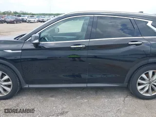 2019 Infiniti QX50 LUXE with VIN 3PCAJ5M35KF100862, listed as a IAAI auction lot 42117385 with 81,089 mi miles. Bid and sale history available at carsss.com. Image 14.