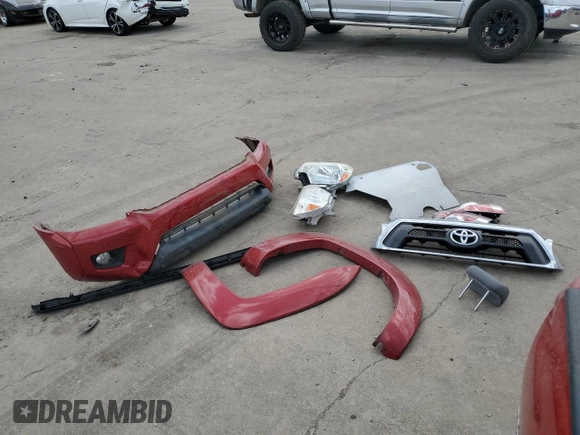 2014 Toyota Tacoma with VIN 3TMLU4EN3EM156907, listed as a Copart auction lot 49350155 with 71,361 mi miles and Salvage Title. Bid and sale history available at DreamBid. Image 12.