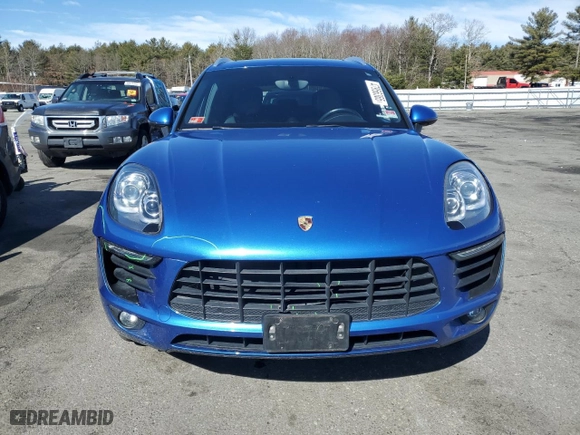 2016 Porsche Macan S with VIN WP1AB2A50GLB57393, listed as a Copart auction lot 47956365 with 111,469 mi miles and Salvage Title. Bid and sale history available at carsss.com. Image 5.