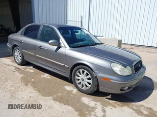 2003 Hyundai Sonata GLS with VIN KMHWF35H03A895363, listed as a IAAI auction lot 42149203 with 152,173 mi miles. Bid and sale history available at carsss.com. Image 1.