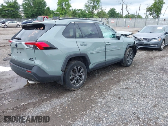 2023 Toyota RAV4 Hybrid XLE Premium z VIN 4T3B6RFV1PU120135, wystawiony jako IAAI lot #42371702 z przebiegiem 27 822 mil mil oraz . Historia ofert i sprzedaży dostępna na DreamBid. Obrazek 4.