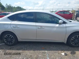 2019 Nissan Sentra SV z VIN 3N1AB7AP5KY240322, wystawiony jako IAAI lot #42144271 z przebiegiem 107 831 mil mil oraz . Historia ofert i sprzedaży dostępna na DreamBid. Obrazek 13.
