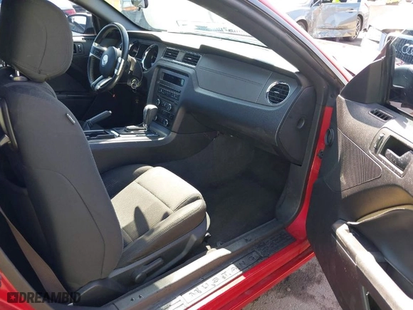 2013 Ford Mustang V6 with VIN 1ZVBP8AM3D5235583, listed as a IAAI auction lot 41988001 with 142,898 mi miles. Bid and sale history available at carsss.com. Image 5.