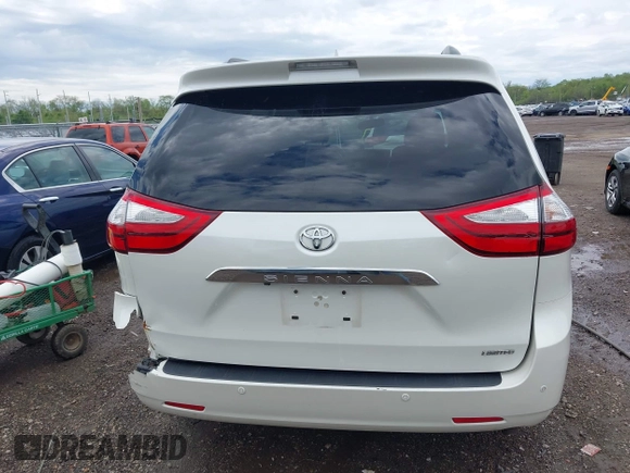 2015 Toyota Sienna XLE with VIN 5TDYK3DC3FS529256, listed as a IAAI auction lot 42172570 with 163,725 mi miles and . Bid and sale history available at carsss.com. Image 15.