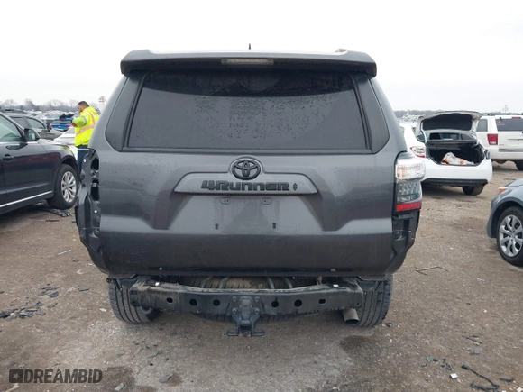 2020 Toyota 4Runner SR5 with VIN JTEBU5JR2L5779671, listed as a IAAI auction lot 41572359 with 87,458 mi miles. Bid and sale history available at carsss.com. Image 16.