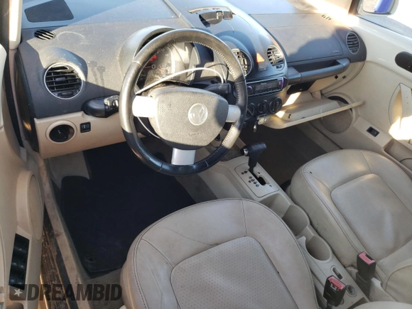 2009 Volkswagen Beetle S with VIN 3VWRF31Y89M409768, listed as a Copart auction lot 88046085 with 150,988 mi miles and Salvage title. Bid and sale history available at DreamBid. Image 8.