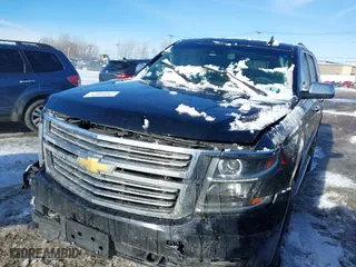 2016 Chevrolet Tahoe LTZ with VIN 1GNSKCKCXGR274864, listed as a IAAI auction lot 41428433 with 117,365 mi miles. Bid and sale history available at carsss.com. Image 19.