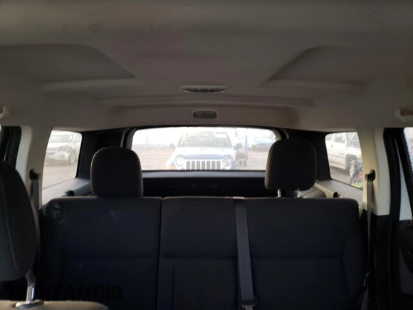 2011 Dodge Nitro SXT with VIN 1D4PU5GK5BW568240, listed as a Copart auction lot 84461784 with 101,246 mi miles and Salvage Title. Bid and sale history available at DreamBid. Image 10.
