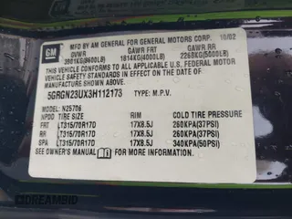 2003 Hummer H2 z VIN 5GRGN23UX3H112173, wystawiony jako IAAI lot #41093359 z przebiegiem Nie podano mil oraz . Historia ofert i sprzedaży dostępna na DreamBid. Obrazek 9.