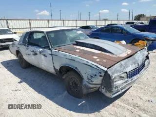 1981 Chevrolet Monte Carlo с VIN 1G1AZ37J9BR436623, выставлен на аукционе Copart как лот 67867244 с пробегом Не указан миль и Списание • Salvage title. История ставок и продаж доступна на DreamBid. Изображение 4.
